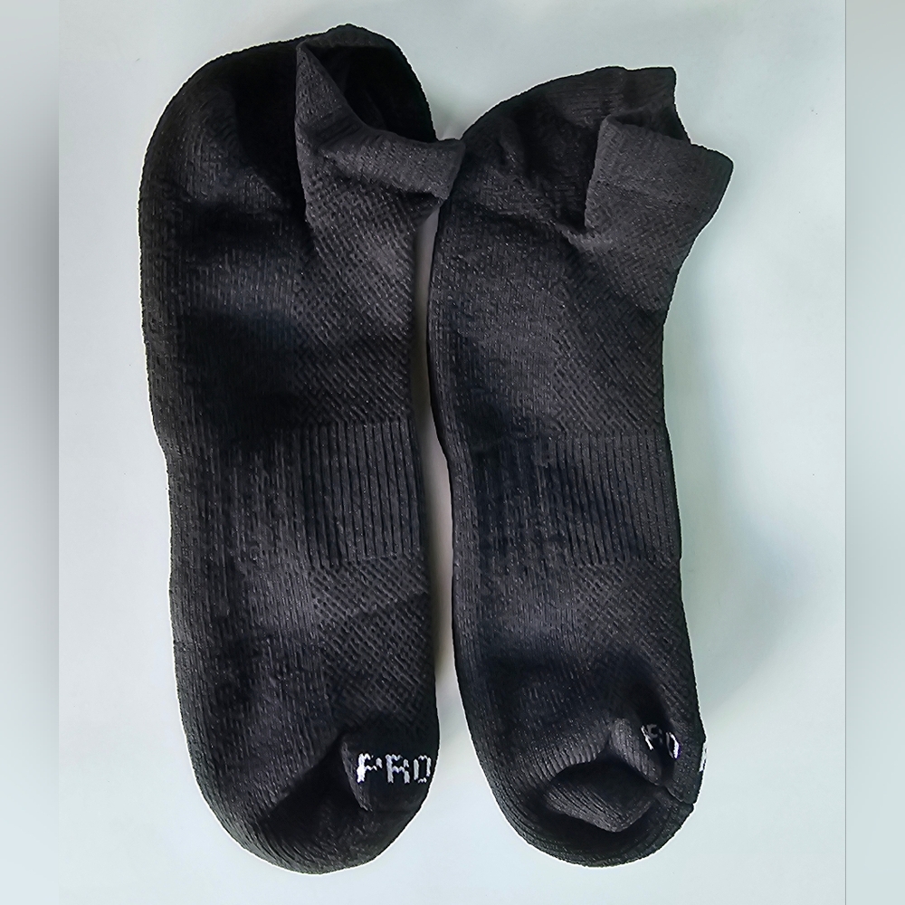 2 Pair Performance Socks - Picture 5 of 5